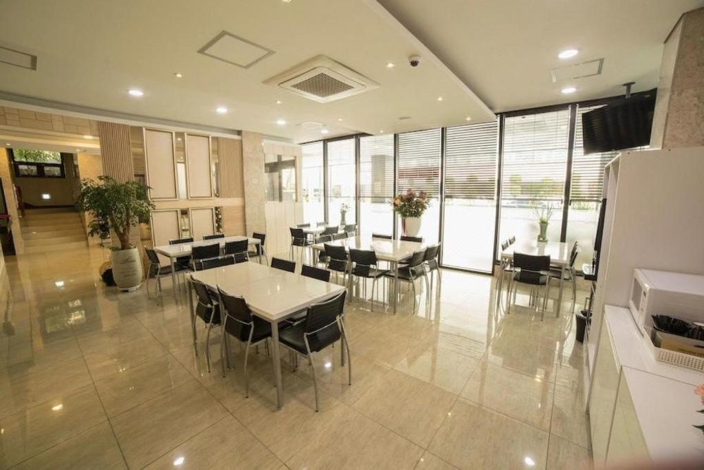 Reve Business Hotel Jeju Dış mekan fotoğraf