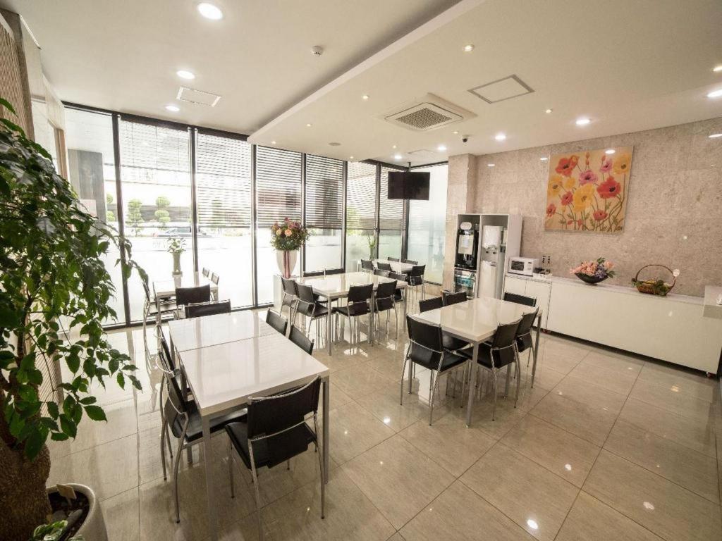 Reve Business Hotel Jeju Dış mekan fotoğraf