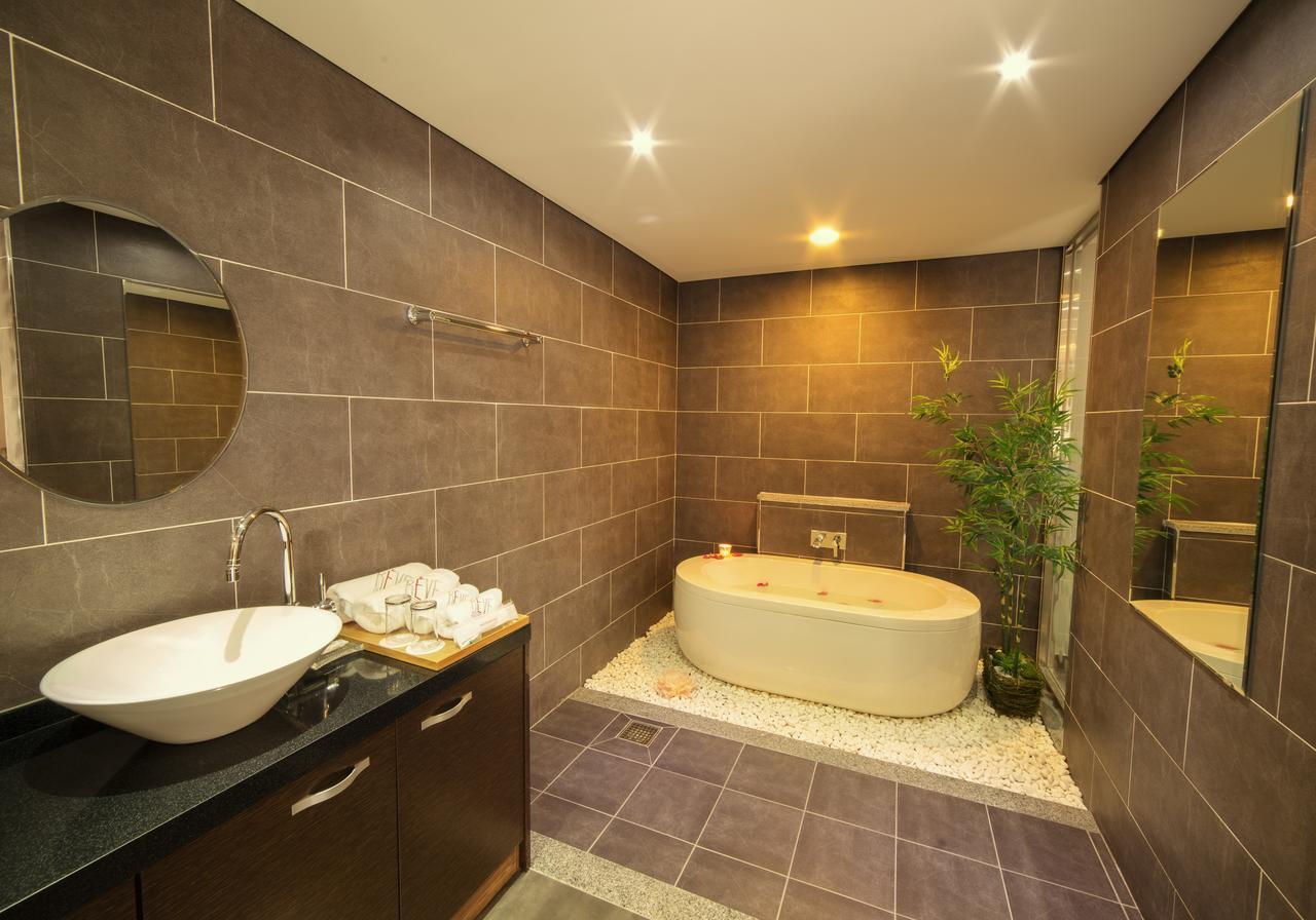 Reve Business Hotel Jeju Dış mekan fotoğraf
