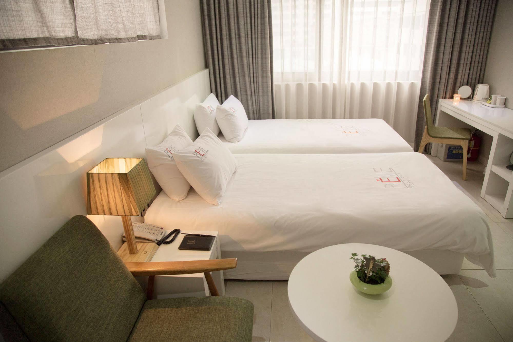 Reve Business Hotel Jeju Dış mekan fotoğraf