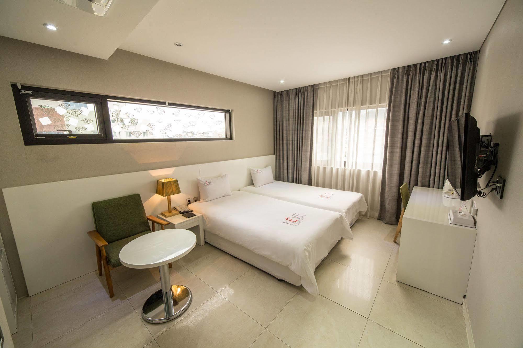 Reve Business Hotel Jeju Dış mekan fotoğraf