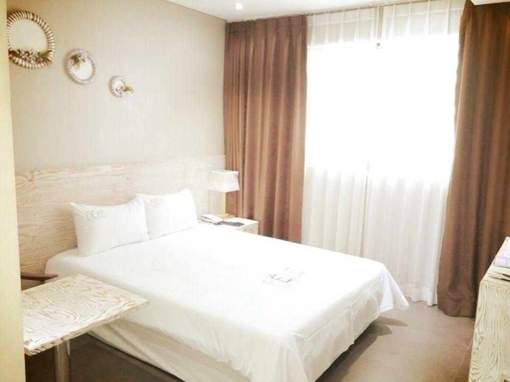 Reve Business Hotel Jeju Dış mekan fotoğraf