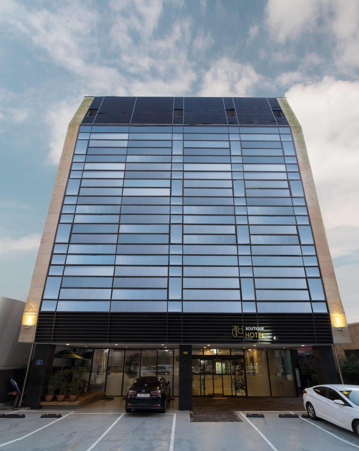 Reve Business Hotel Jeju Dış mekan fotoğraf